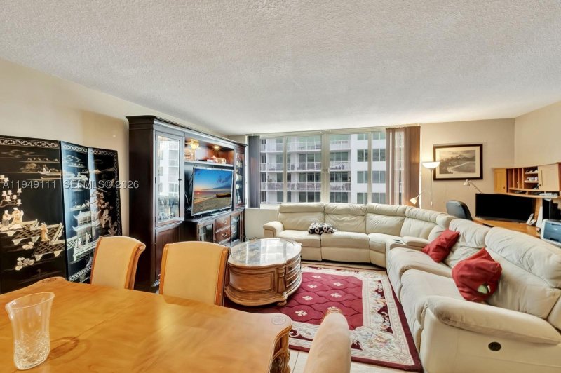 Comprar apartamento en Carriage House Miami Beach 340