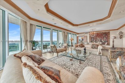 Comprar apartamento en The Palace 16B