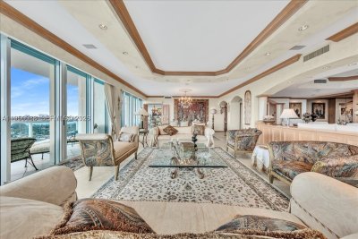 Comprar apartamento en The Palace 16B