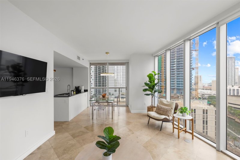 Condo for sale at Icon Brickell Viceroy 1804