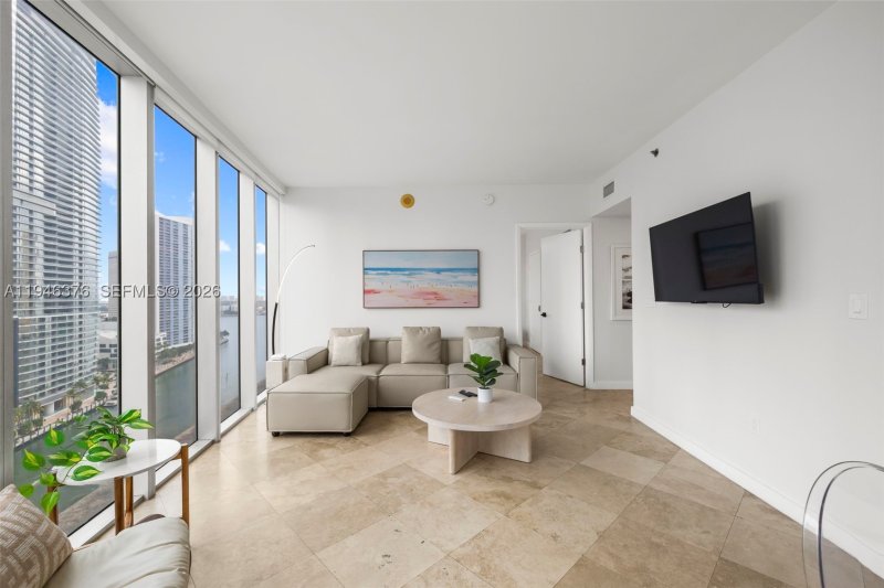 Condo for sale at Icon Brickell Viceroy 1804