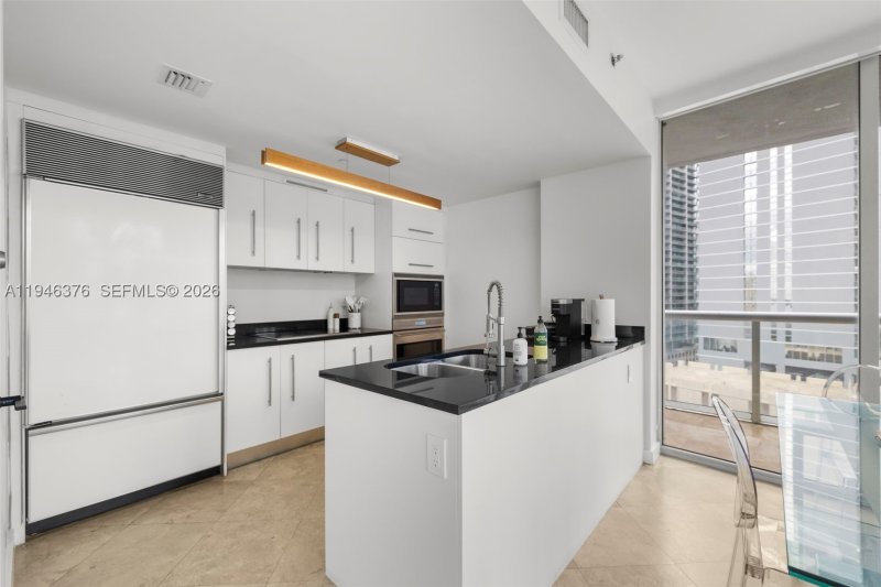 Condo for sale at Icon Brickell Viceroy 1804