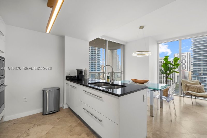 Condo for sale at Icon Brickell Viceroy 1804