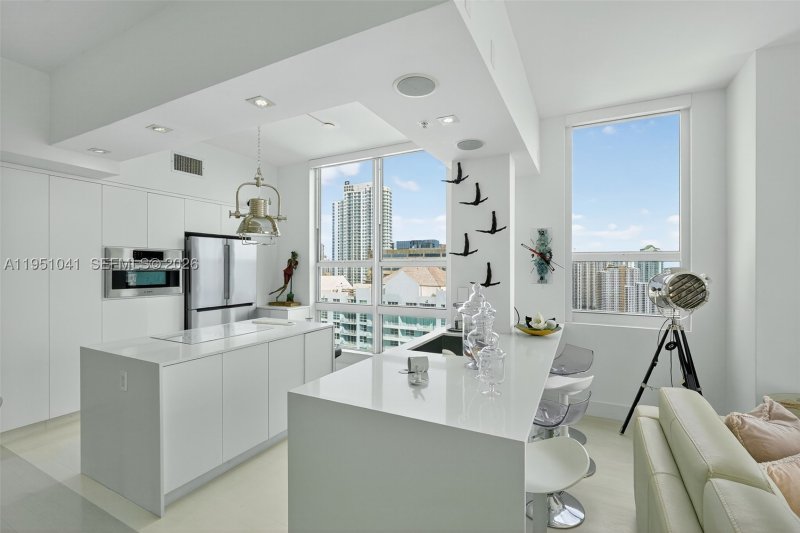 Aluguel de apartamento no Mark on Brickell PH210