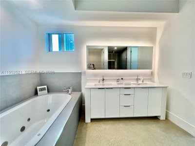 Aluguel de apartamento no Continuum II North LOFT5
