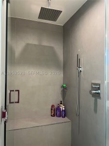 Aluguel de apartamento no Continuum II North LOFT5