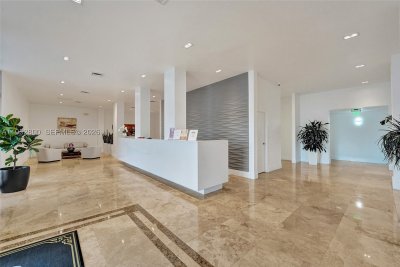 Aluguel de apartamento no Valencia at Quadomain 608