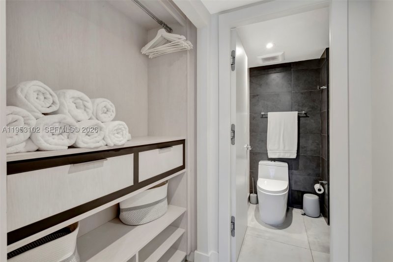 Comprar apartamento en Roney Palace 634/635