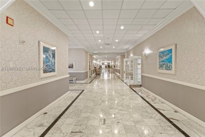 Comprar apartamento en Hallmark of Hollywood 419