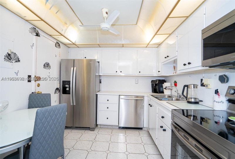 Apartment for rent at Plaza Towers North 1103