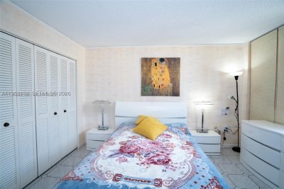 Aluguel de apartamento no Plaza Towers North 1103
