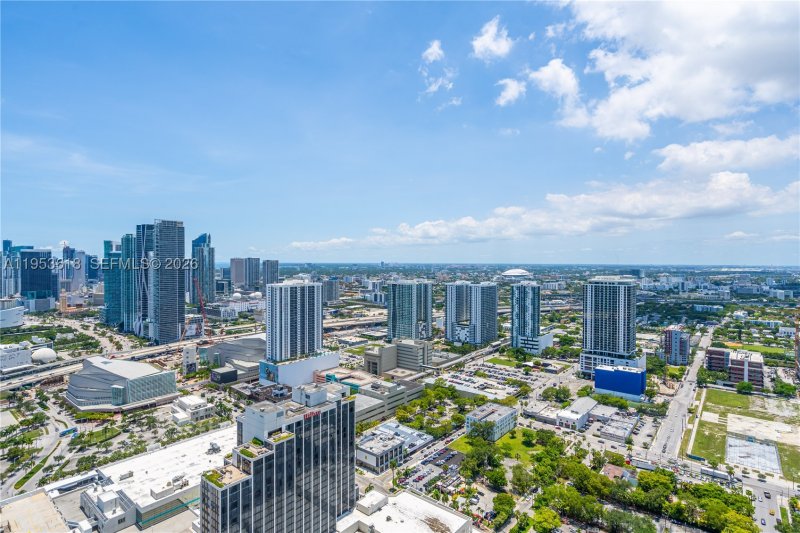 Apartment for rent at Opera Tower 5310