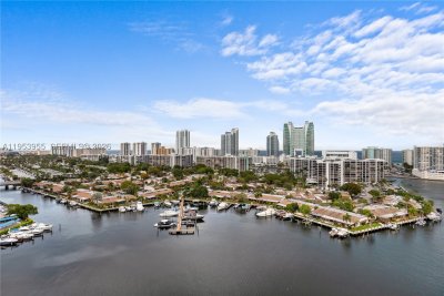 Comprar apartamento no Anchor Bay Club 417