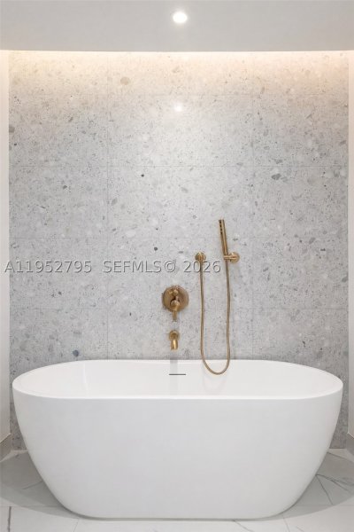 Comprar apartamento en MR. C Residences 1707