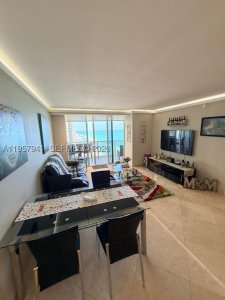Aluguel de apartamento no Beach Club Two 3810