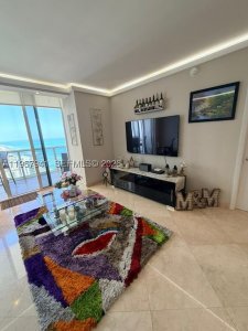 Aluguel de apartamento no Beach Club Two 3810