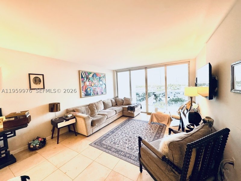Comprar apartamento no Sunset Harbour North 1009