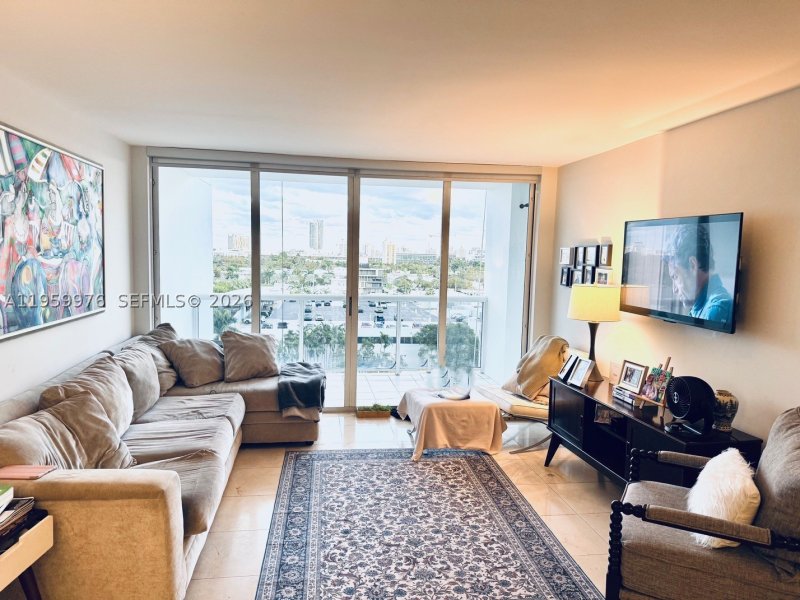 Comprar apartamento no Sunset Harbour North 1009