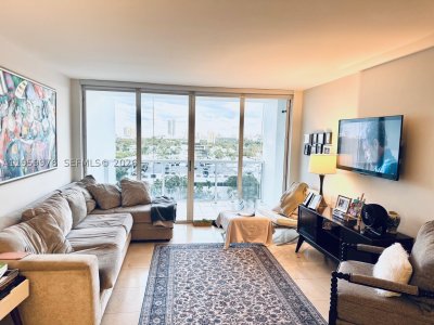 Comprar apartamento no Sunset Harbour North 1009