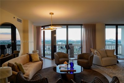 Comprar apartamento no 2000 Williams Island 2404