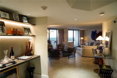 Comprar apartamento no 2000 Williams Island 2404