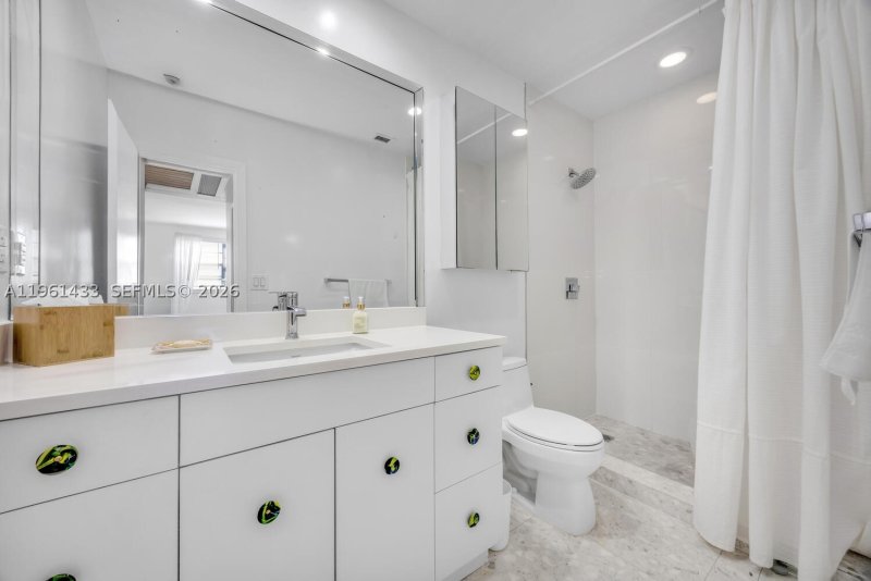 Condo for sale at Gables Waterway Towers PH25