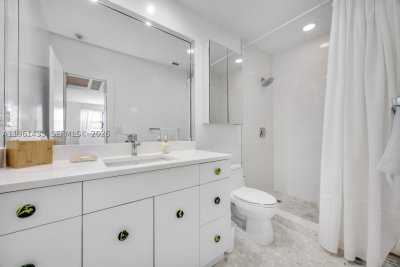 Comprar apartamento en Gables Waterway Towers PH25