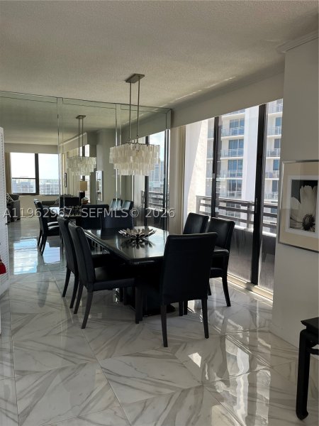 Alquiler de apartamento en Alexander Towers 1201