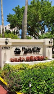 Comprar apartamento en Plaza of the Americas 316
