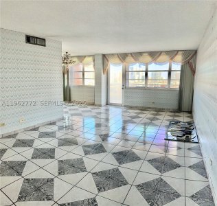 Comprar apartamento en Winston Towers 1715