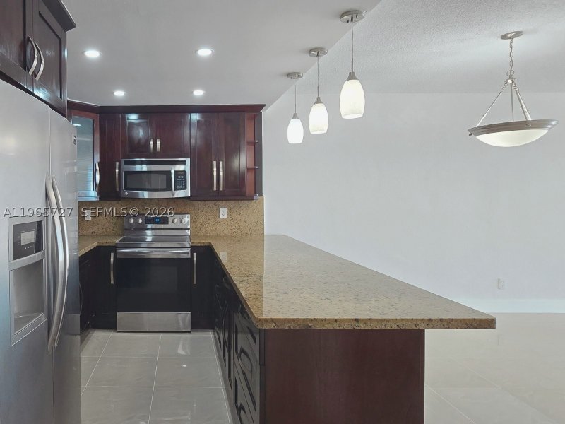 Apartment for rent at Ocean View 1002