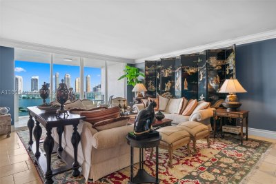 Peninsula I Apt #1505