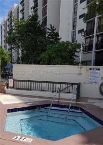 Comprar apartamento no Plaza of the Americas 324
