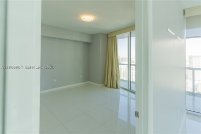 Comprar apartamento no Icon Brickell Tower I 4802