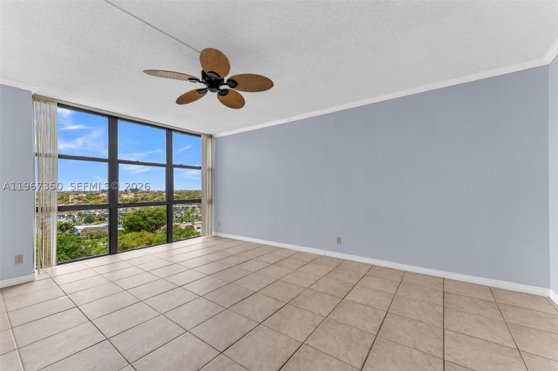 Apartment for rent at Oceanview Park 1007