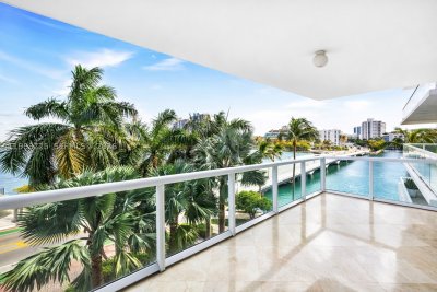 Grand Venetian Apt #403