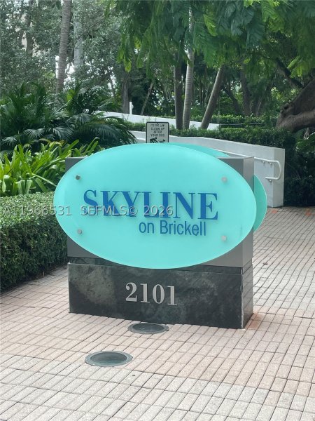 Apartment for rent at Skyline On Brickell 2202