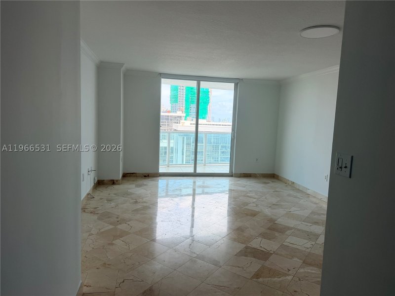 Apartment for rent at Skyline On Brickell 2202