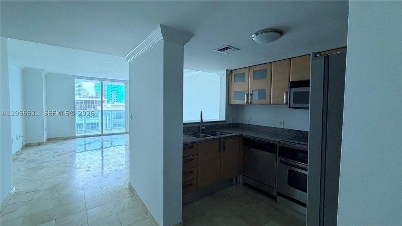Apartment for rent at Skyline On Brickell 2202