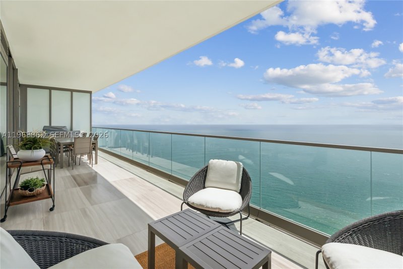 Alquiler de apartamento en Residences by Armani / Casa 4502