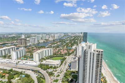 Alquiler de apartamento en Residences by Armani / Casa 4502