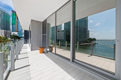 Comprar apartamento no Aston Martin Residences 303