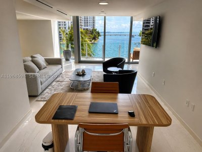 Comprar apartamento no Aston Martin Residences 303