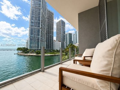 Comprar apartamento no Aston Martin Residences 303