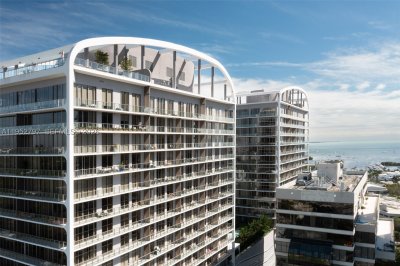 Comprar apartamento en MR. C Residences 612