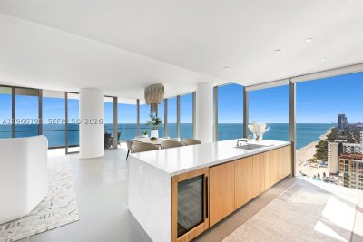 2000 Ocean Apt #25B