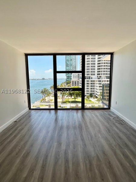 Comprar apartamento en Charter Club Condos 820