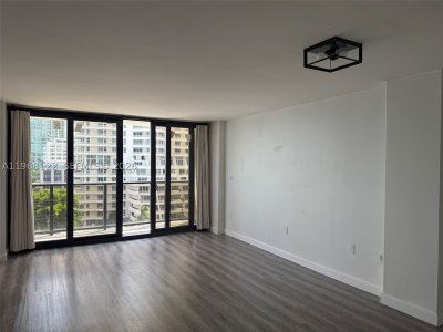 Comprar apartamento en Charter Club Condos 820