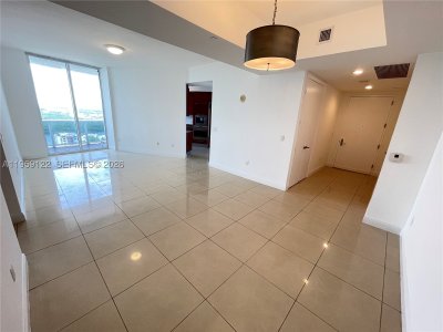 Alquiler de apartamento en Trump Tower Two 3005