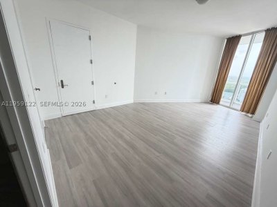 Alquiler de apartamento en Trump Tower Two 3005